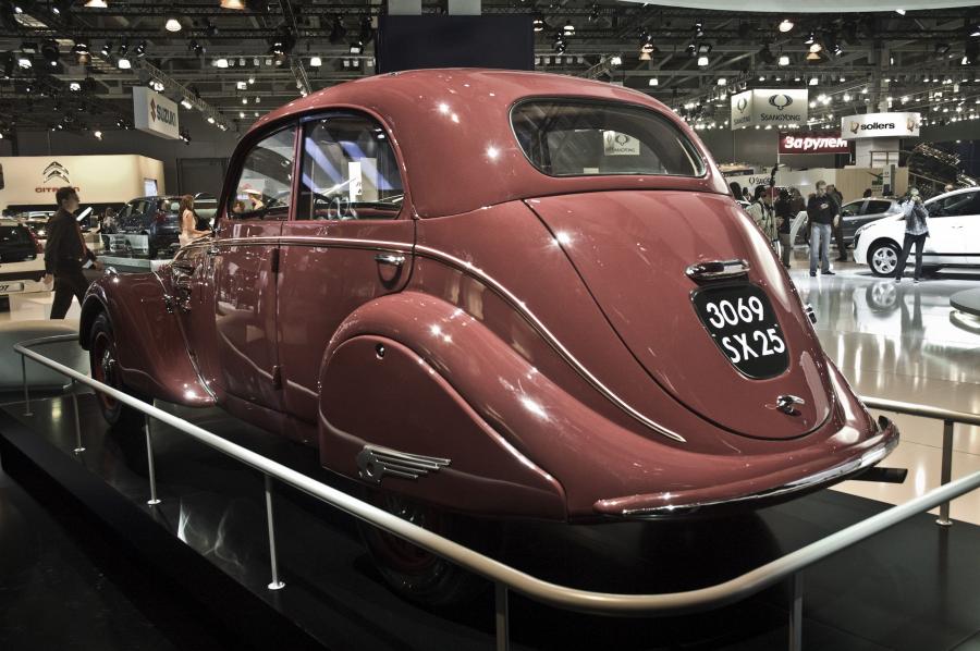  Peugeot 402 B Legere 1939 года  (фото 4 из 13)